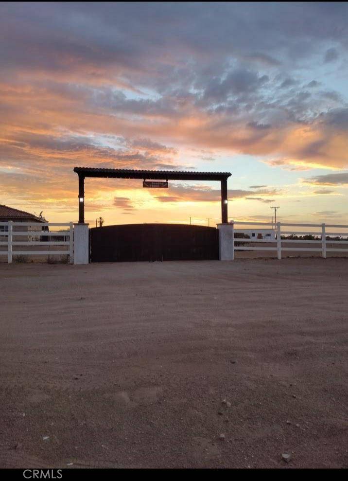 Victorville, CA 92392,11164 White RD