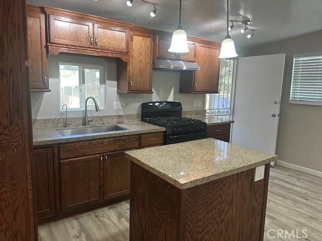 Redlands, CA 92374,1025 Clay ST