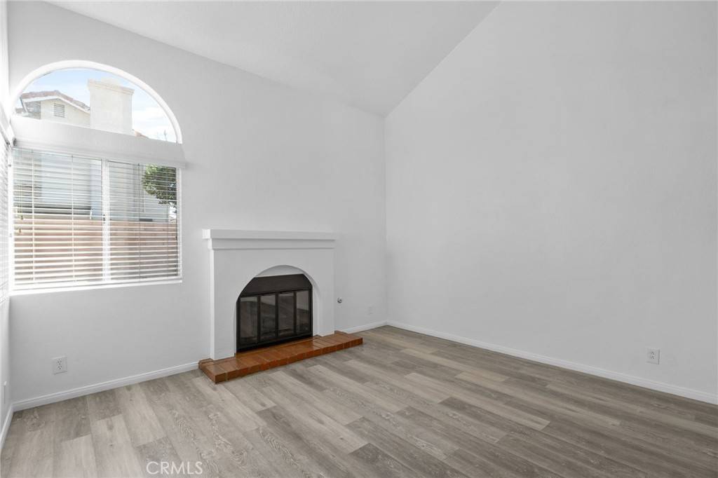 Colton, CA 92324,1058 Bautista LN