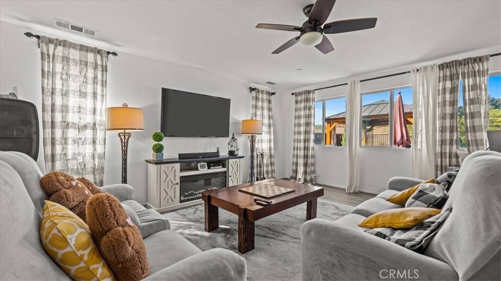 Beaumont, CA 92223,36864 Straightaway DR