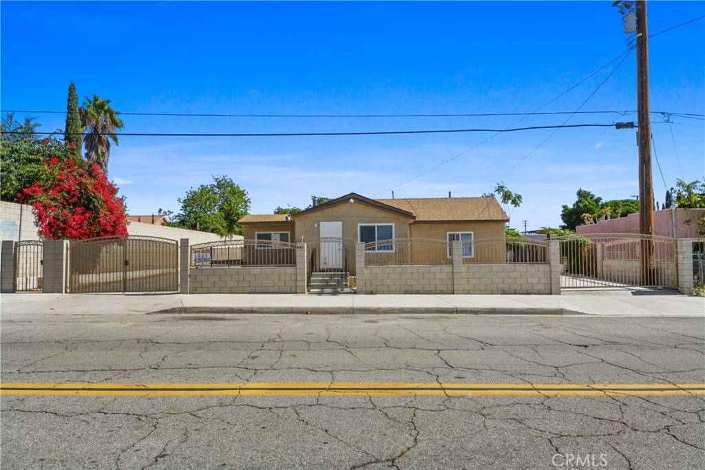 Fontana, CA 92335,8457 Hemlock AVE #1