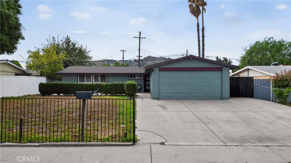 Pomona, CA 91768,2484 Barjud