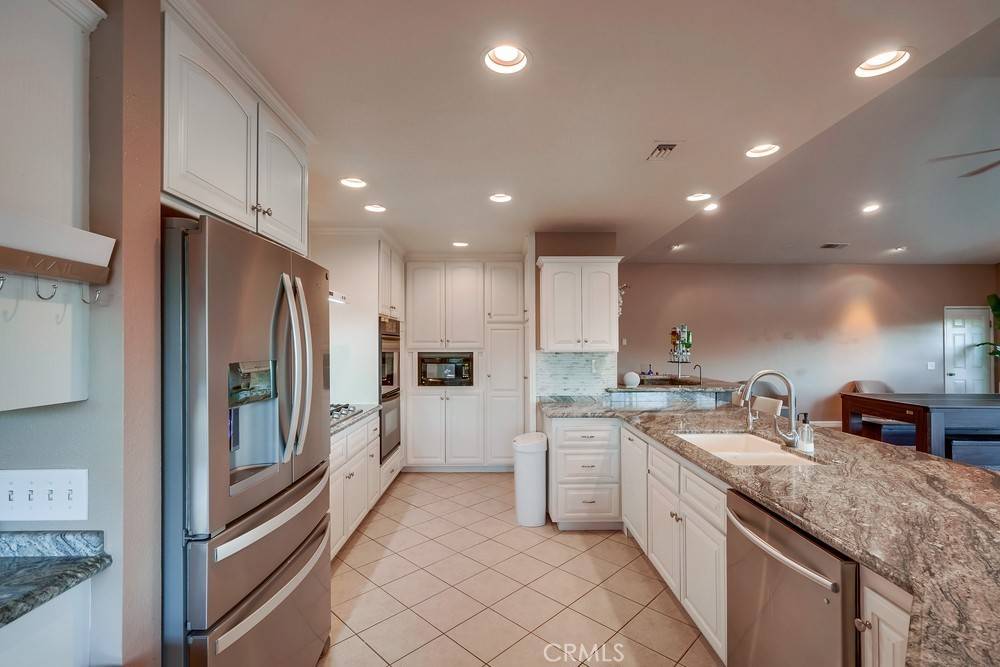 Riverside, CA 92503,14448 Oakley DR #A