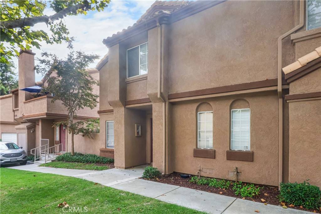 Chino Hills, CA 91709,2432 MOON DUST DR UNIT B #B