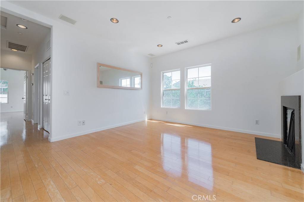 Rancho Cucamonga, CA 91730,7353 Ellena W