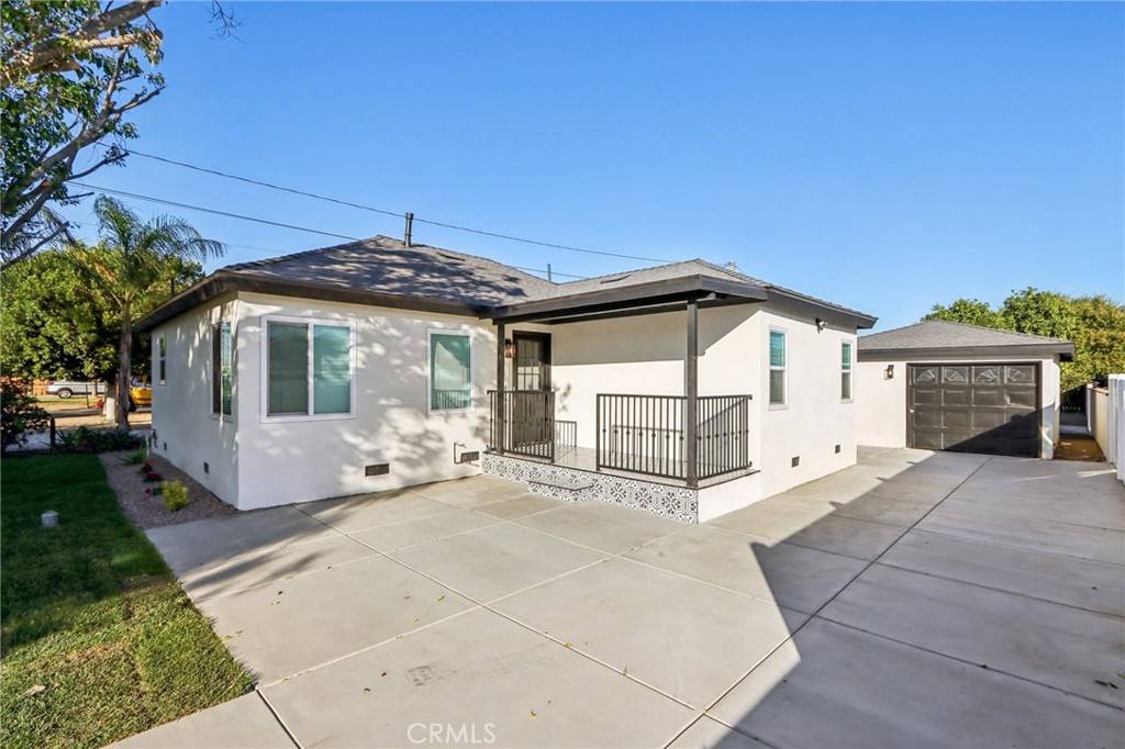 Fontana, CA 92335,9223 Juniper