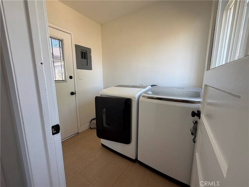 Los Angeles, CA 90022,5734 Via San Delarro St.