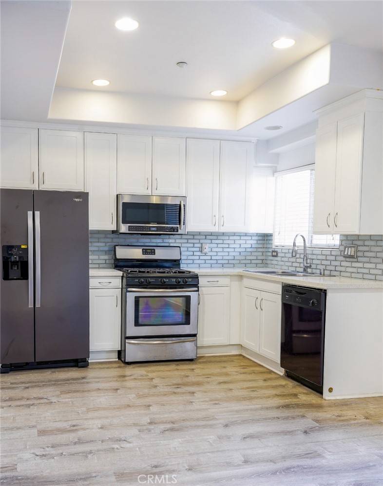 Buena Park, CA 90621,5867 Western AVE