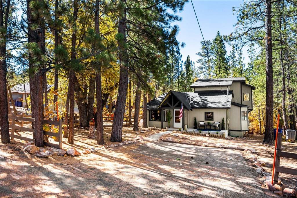 Big Bear Lake, CA 92315,40149 Hillcrest