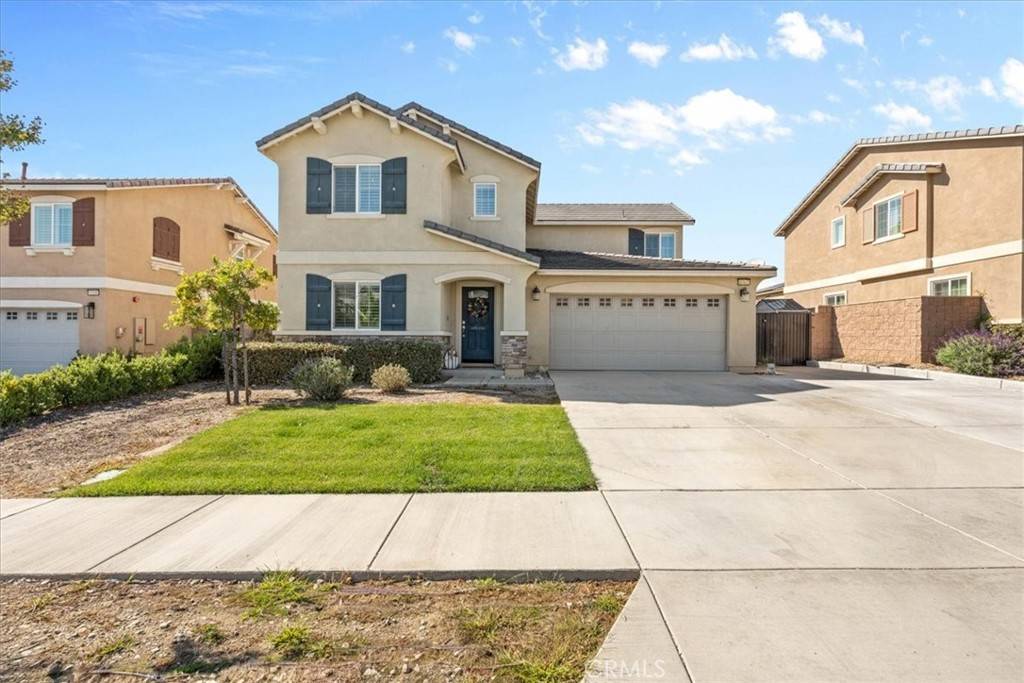 Fontana, CA 92336,6362 Gold Finch Way