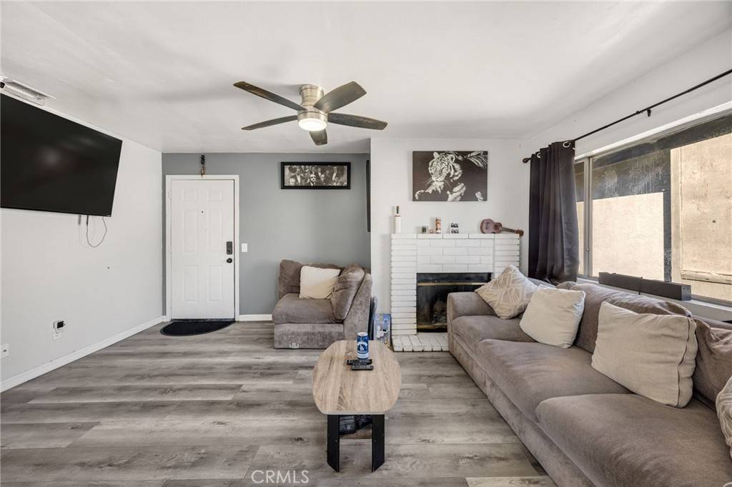 Colton, CA 92324,1251 S Meadow #116