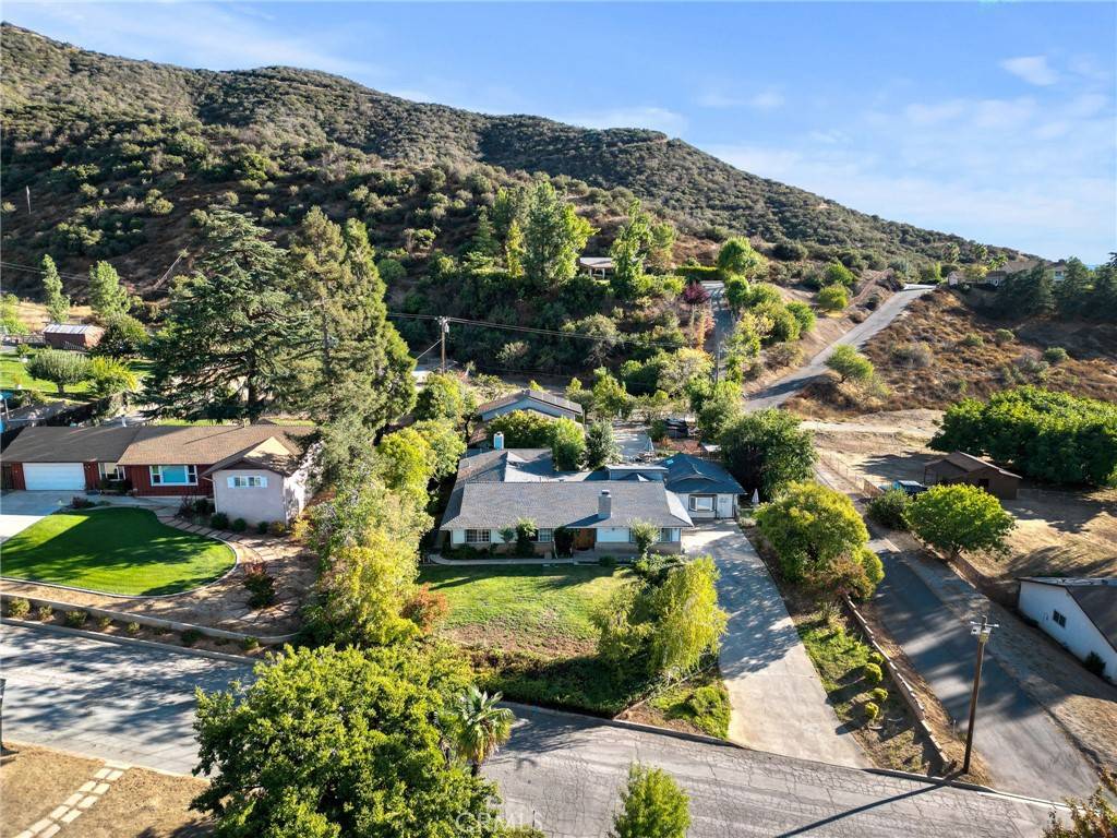 Yucaipa, CA 92399,36231 Panorama