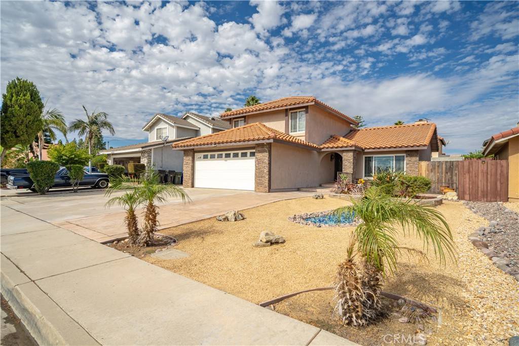 Fontana, CA 92336,17222 Fern