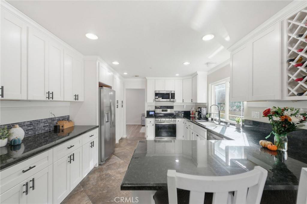 Fontana, CA 92336,5498 Withers AVE