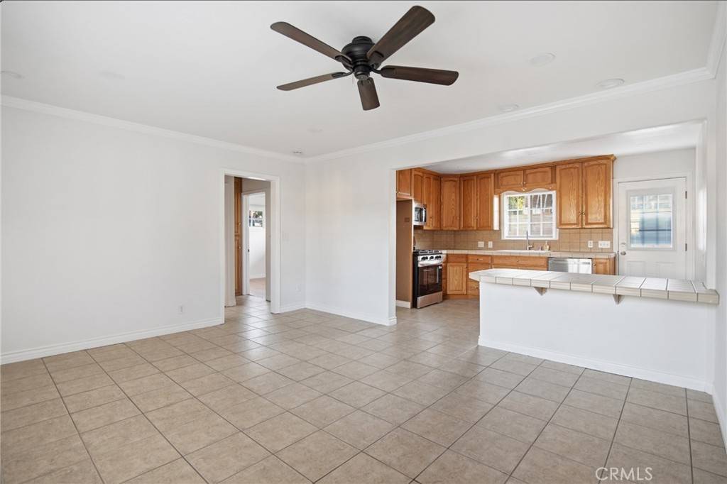 Garden Grove, CA 92840,11296 Lampson AVE