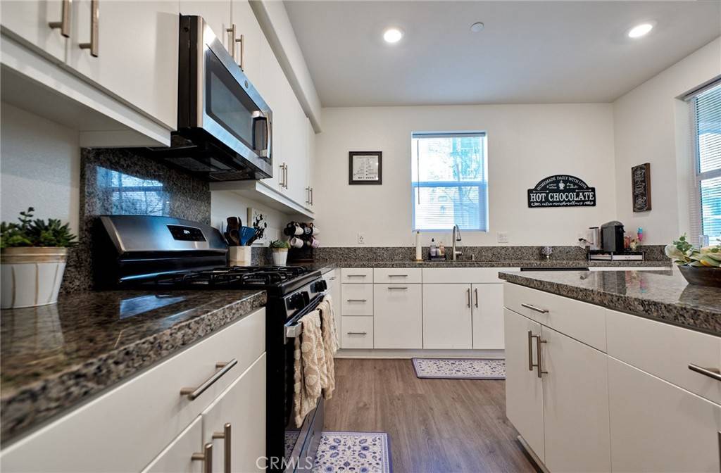 Fontana, CA 92336,15188 Horizon ST #8