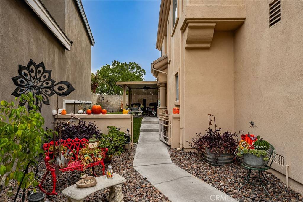 Highland, CA 92346,28919 Calle Rivera