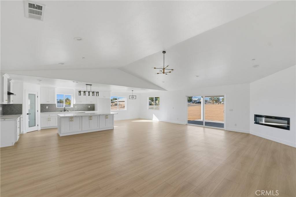 Hesperia, CA 92345,11412 Calcite ST