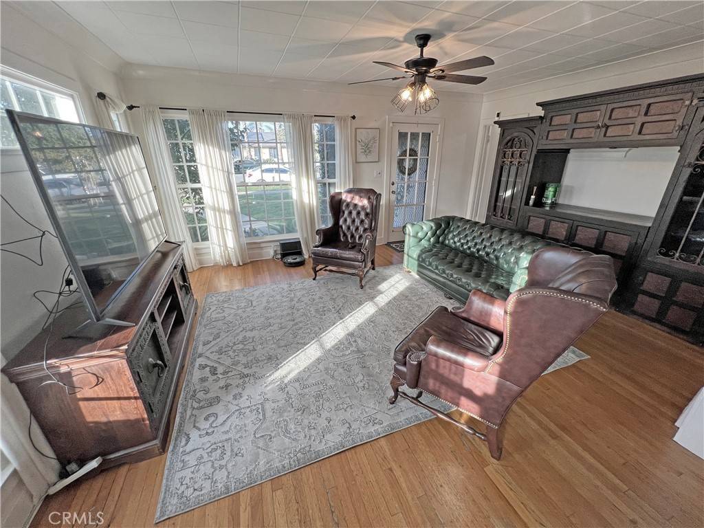 Ontario, CA 91764,502 E J ST