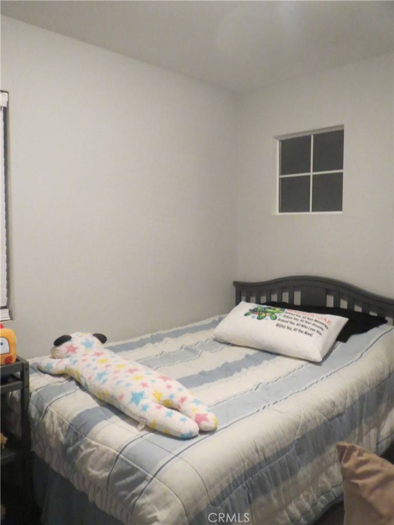 Anaheim, CA 92805,406 E Center