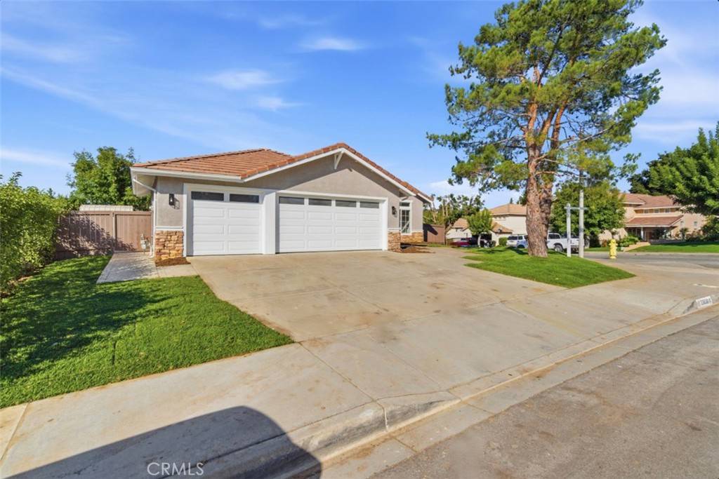 Yucaipa, CA 92399,33630 Brushy Hollow