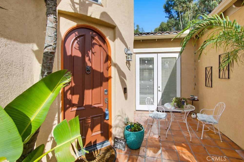 Escondido, CA 92026,26161 Wyndemere CT