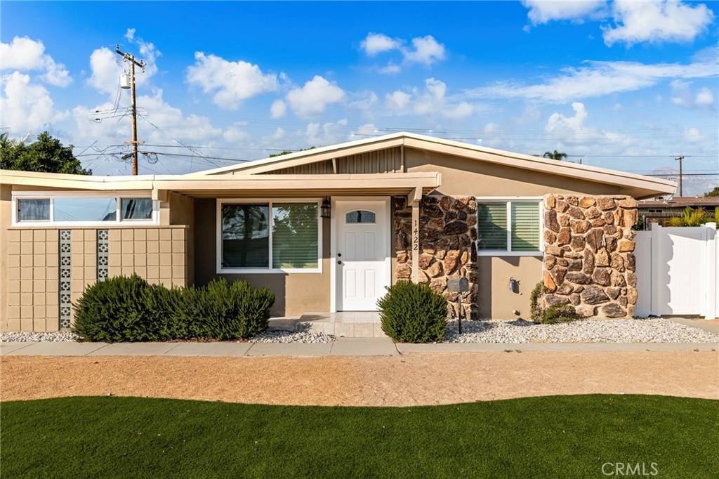 Ontario, CA 91762,1422 Armsley SQ