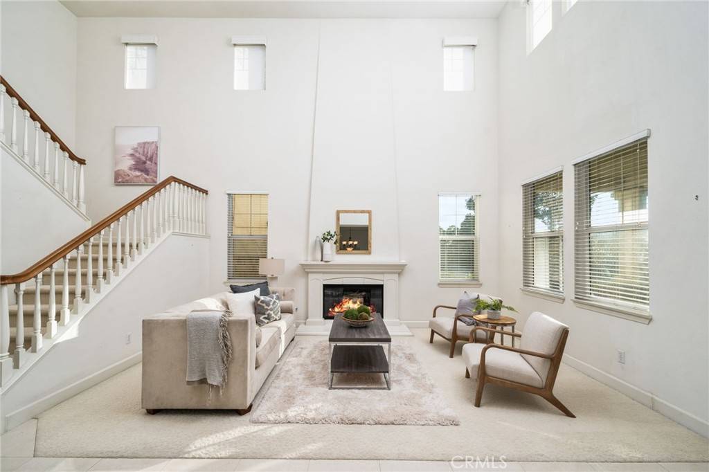 Rancho Cucamonga, CA 91737,6349 Daylily CT