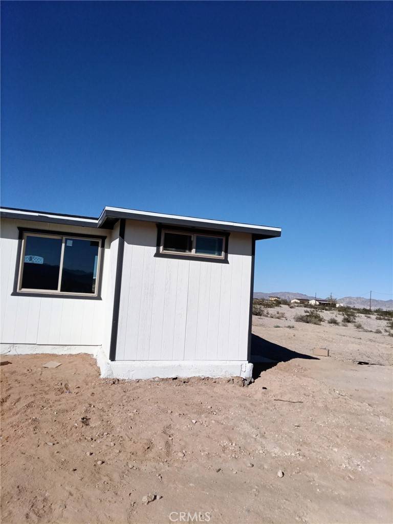 29 Palms, CA 92277,68243 S PIONEER TRAIL