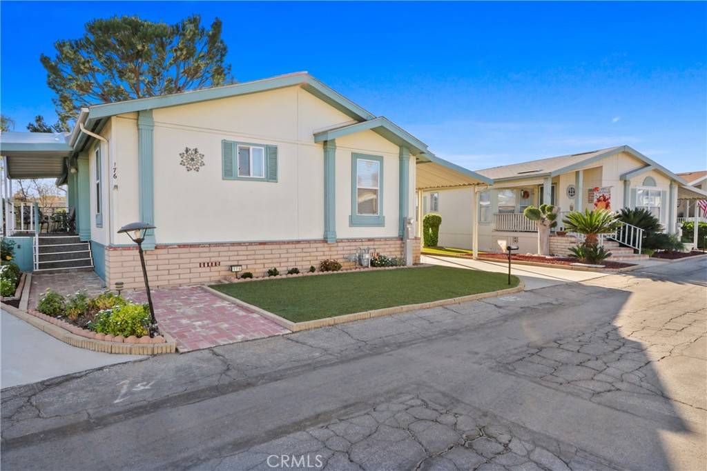 La Verne, CA 91750,3530 Damien #176