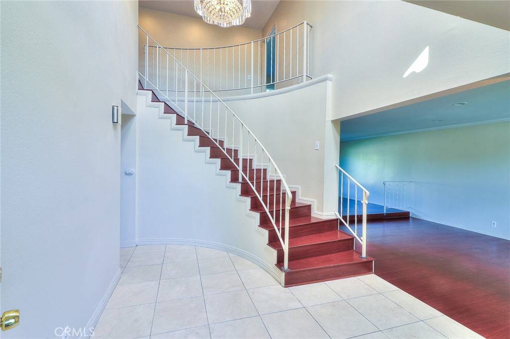 La Verne, CA 91750,2167 Baseline RD