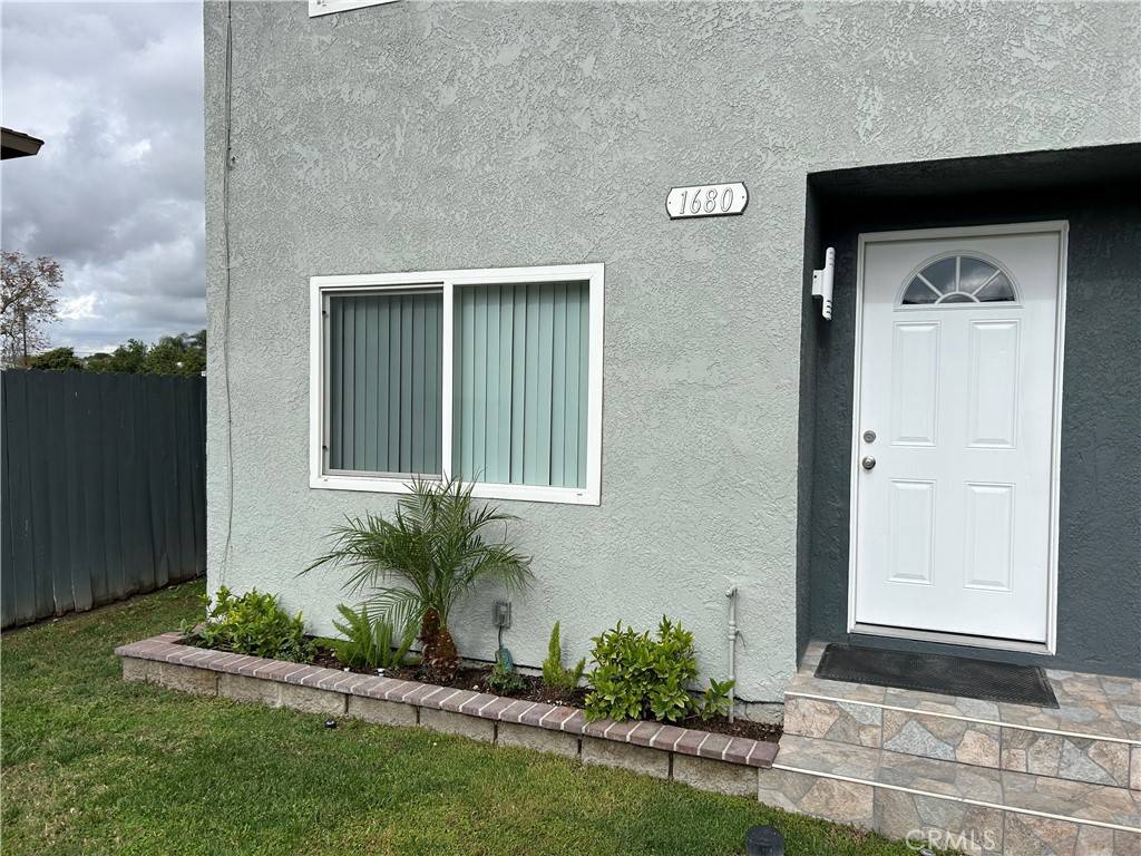 Rialto, CA 92376,1678 W Bonnie View