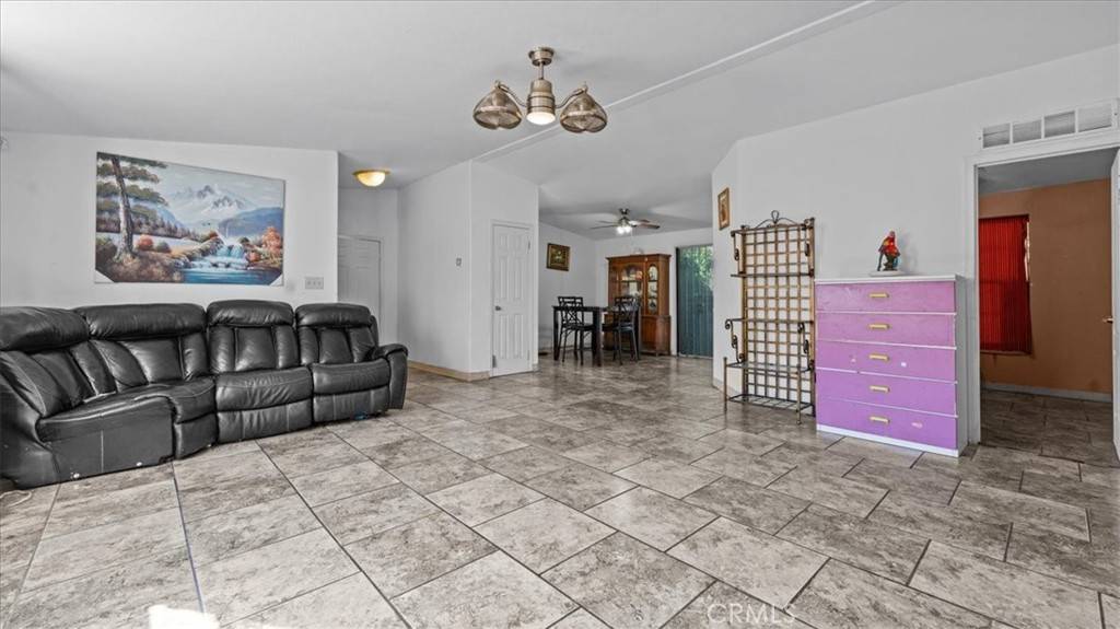 San Jacinto, CA 92583,335 E Mead