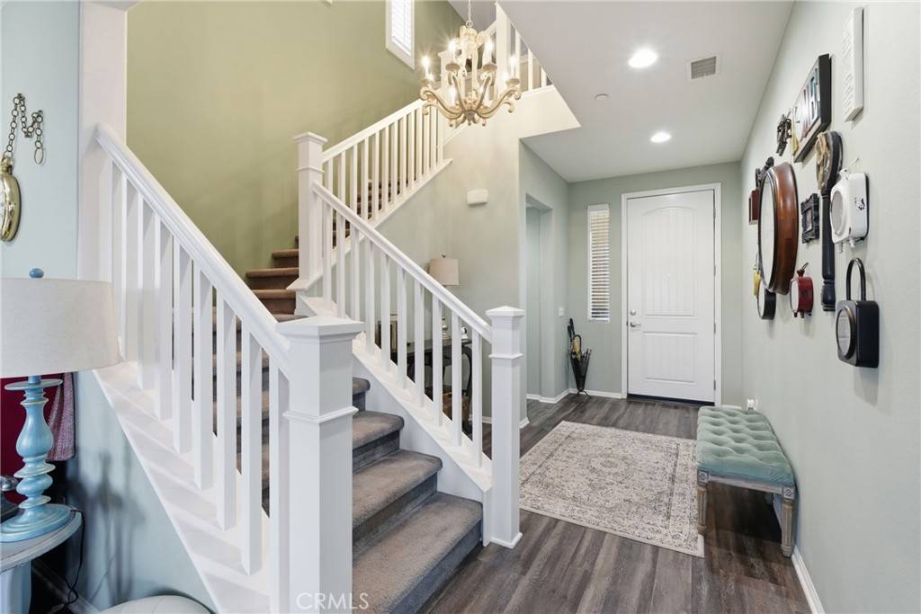 Corona, CA 92883,11528 Valley Oak