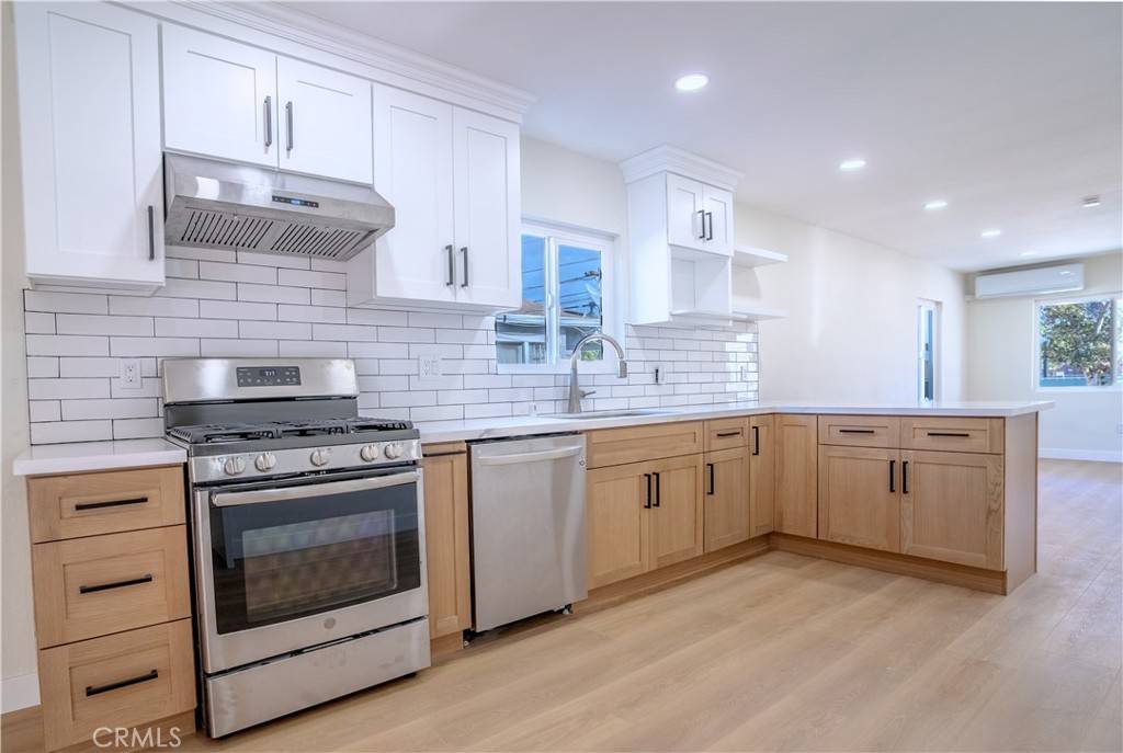 San Bernardino, CA 92401,720 N Mountain View