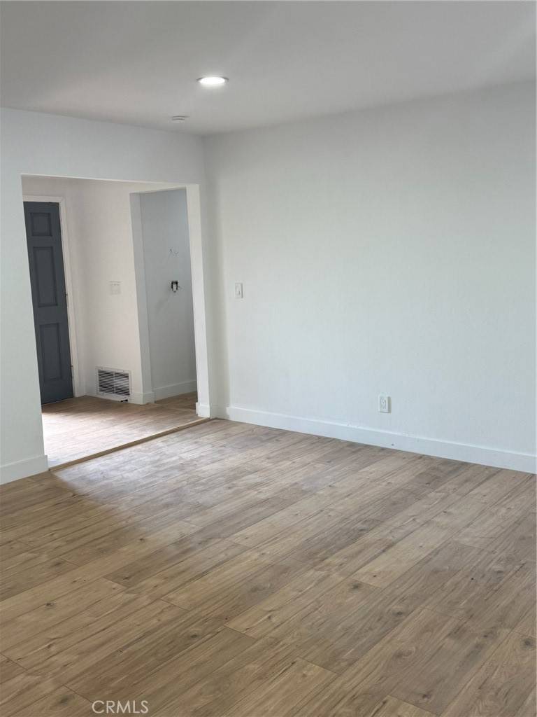 Rialto, CA 92376,1423 N Terrace RD