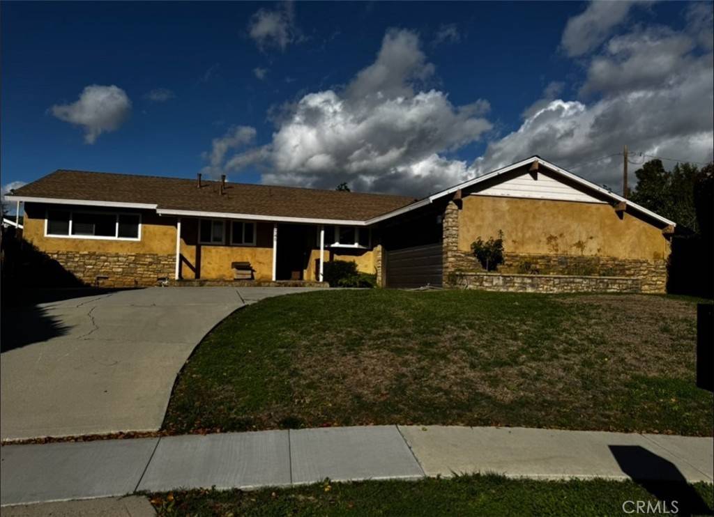 Tustin, CA 92780,12745 Keith