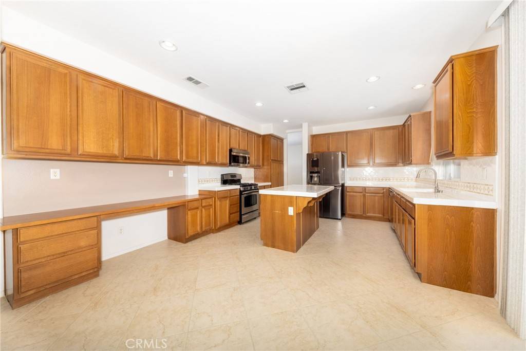 Lancaster, CA 93536,43749 Tahoe