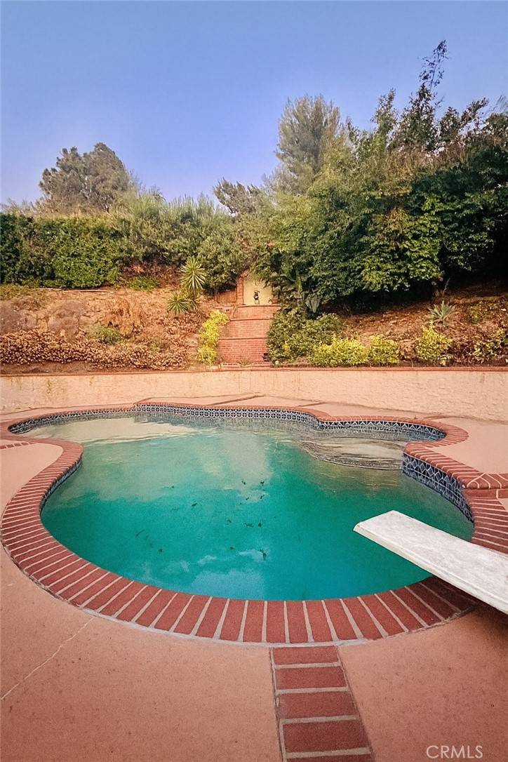 Walnut, CA 91789,1833 Walnut Leaf Dr.