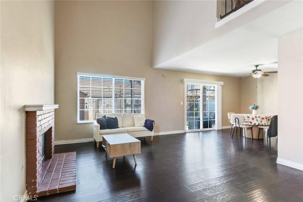 Colton, CA 92324,1152 Lugo