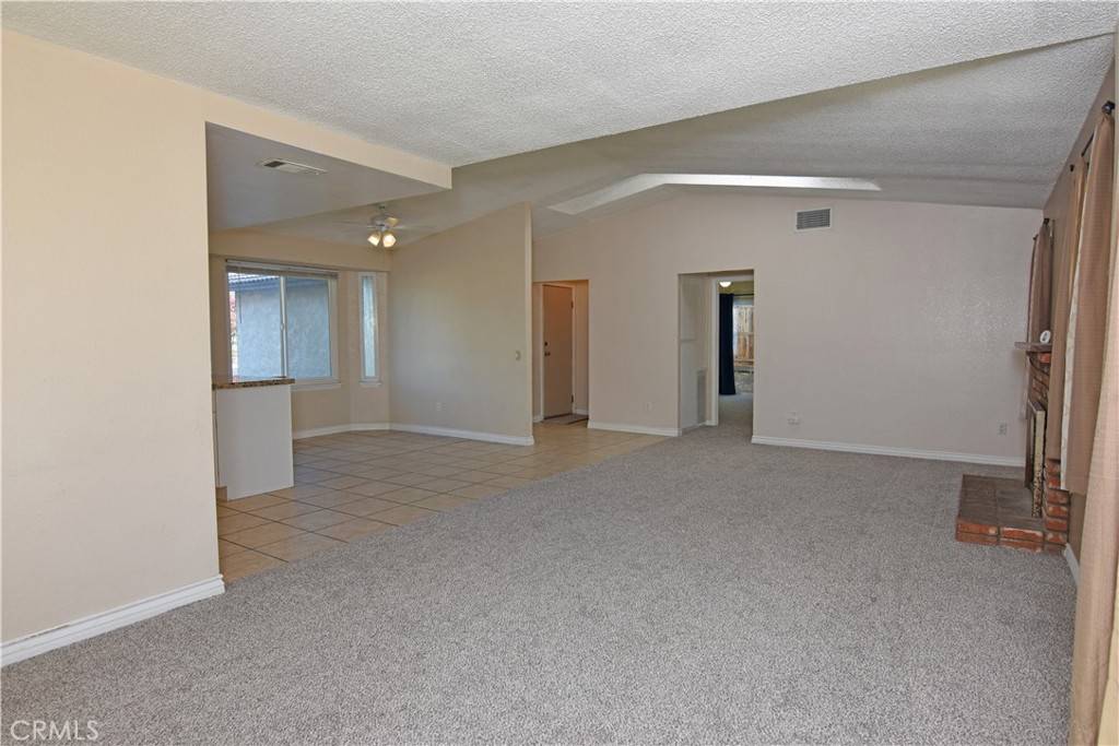 Victorville, CA 92395,13728 Nassau