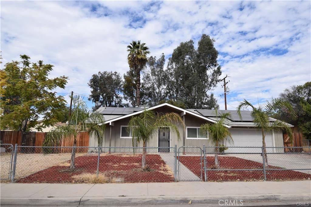 Hemet, CA 92543,532 Fern PL