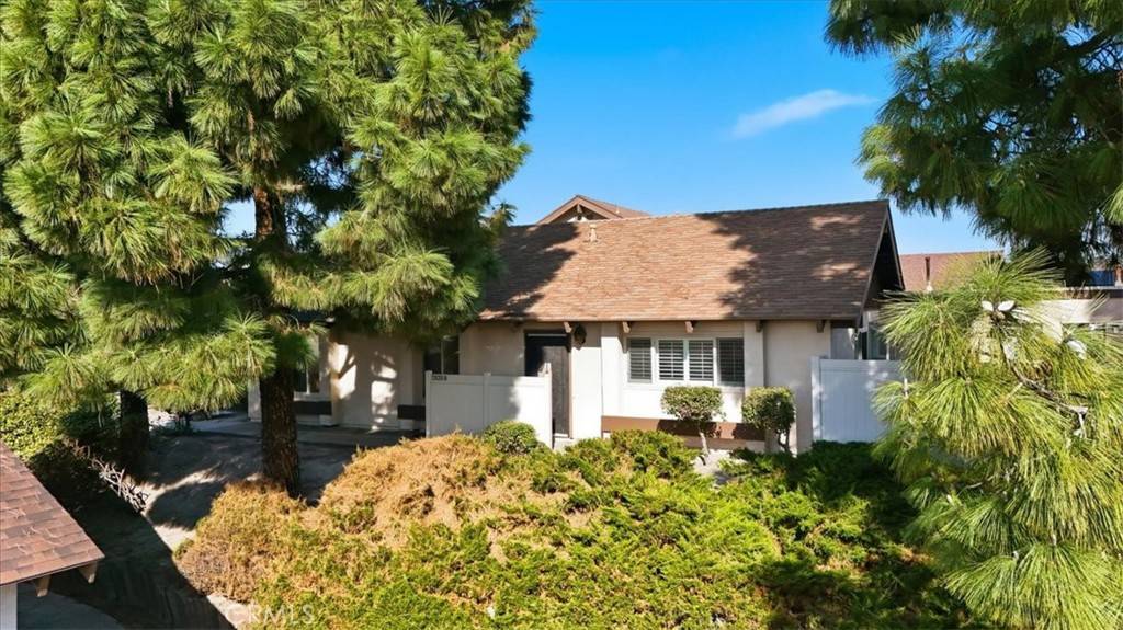 San Diego, CA 92139,2828 Alta View