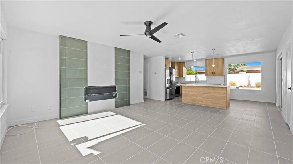 Palm Springs, CA 92262,2384 E Rogers Rd.