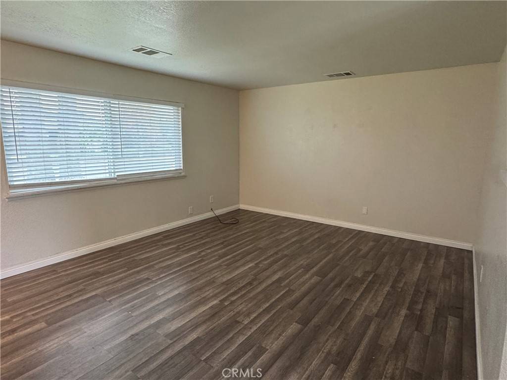 Visalia, CA 93291,1600 W Robin DR