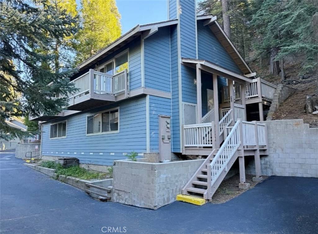 Lake Arrowhead, CA 92352,313 Canyon Crest