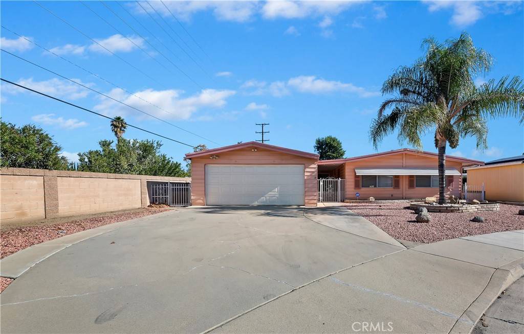 Hemet, CA 92545,1104 Carrotwood CT