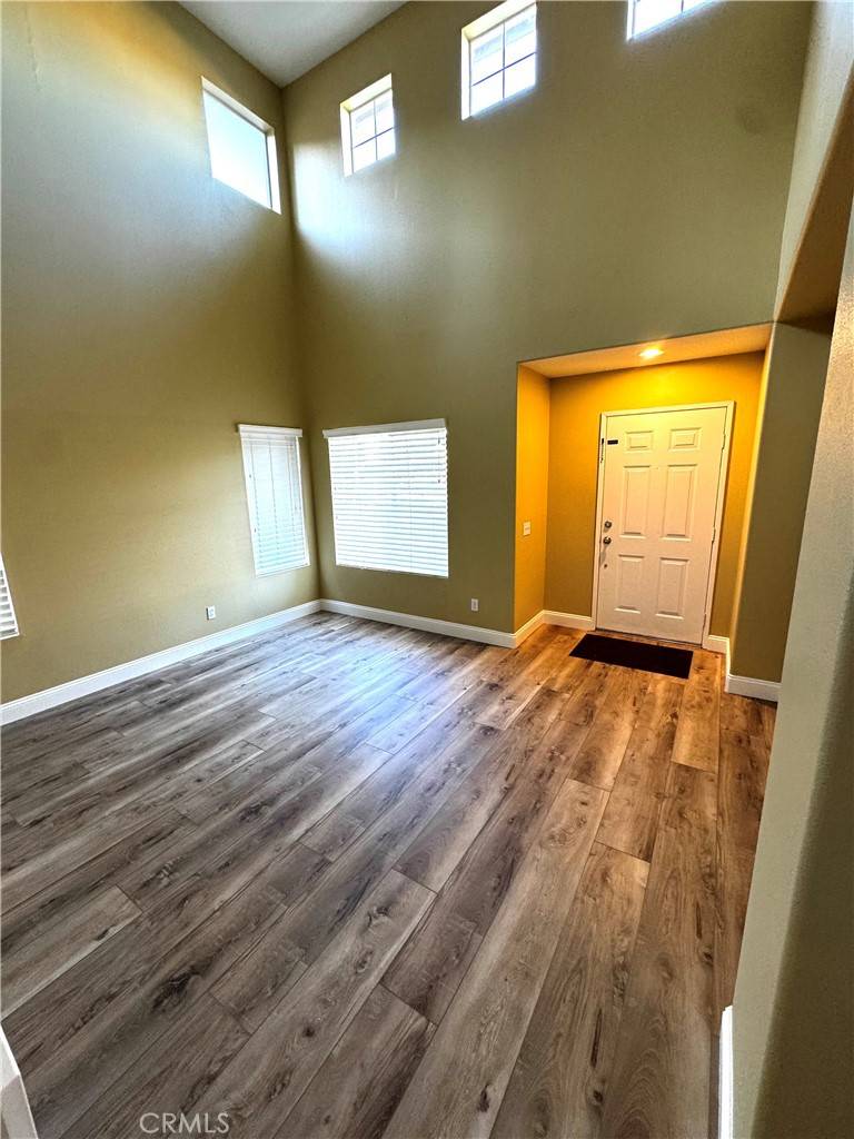 Corona, CA 92882,804 Saint James