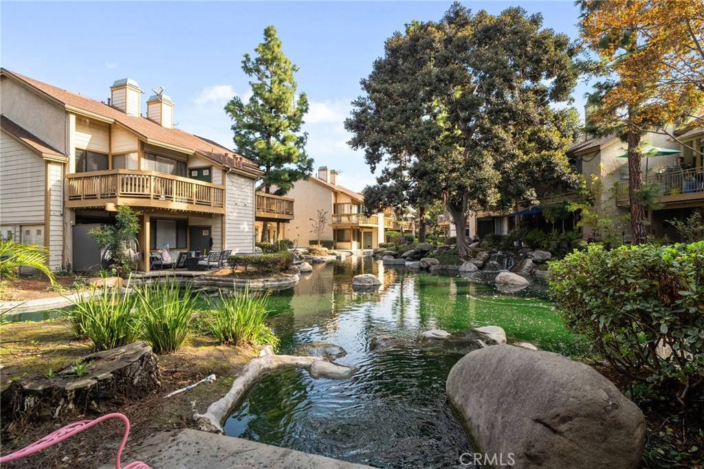 Paramount, CA 90723,16211 Downey #68