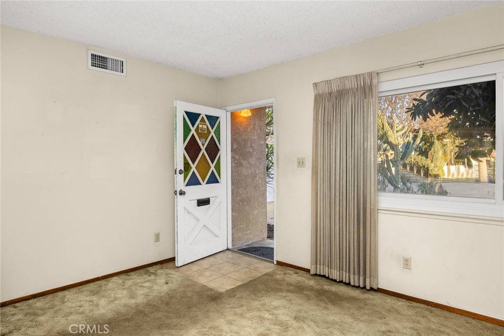 Montebello, CA 90640,717 N Sanchez